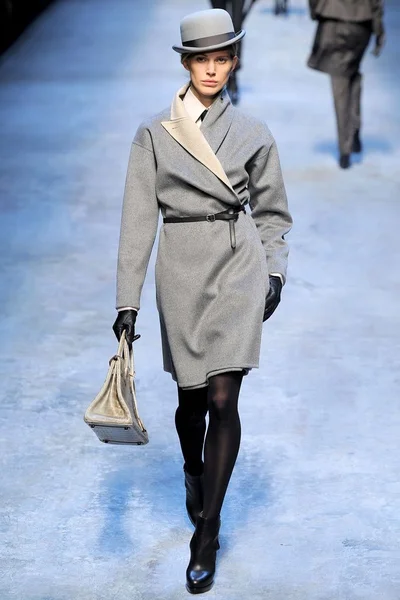 Look 14